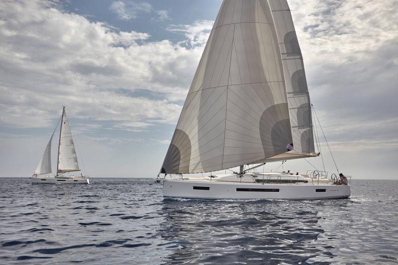 Sun Odyssey 490 │ Sun Odyssey of 14m │ Boat Sailboat JeanneauSun-Odyssey-490-440 19697