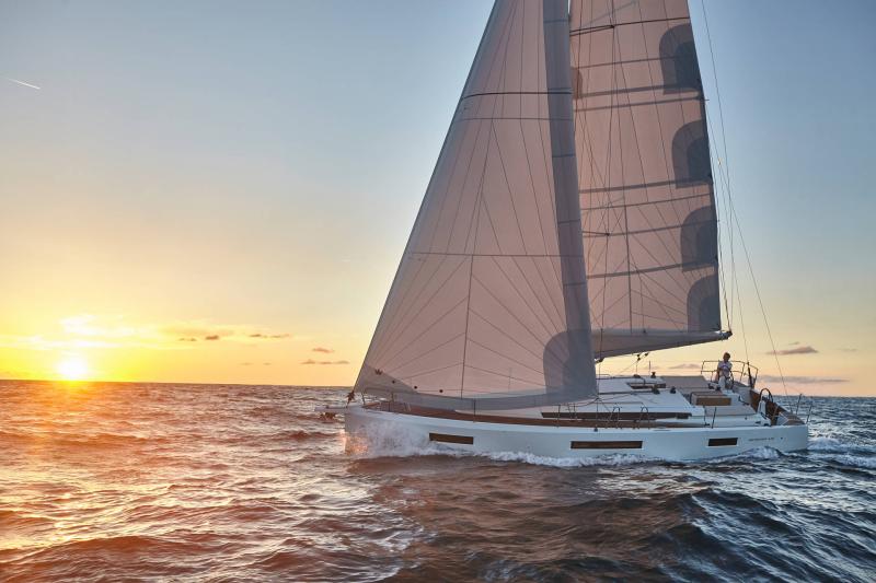 Sun Odyssey 440 │ Sun Odyssey of 13m │ Boat Sailboat Jeanneau1-Navigation 19454