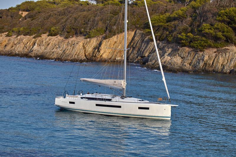 Sun Odyssey 490 │ Sun Odyssey of 14m │ Boat Sailboat JeanneauSun-Odyssey-490 19700